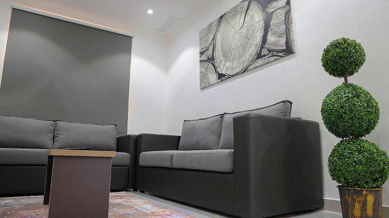 BHomed Furnished Apartments Kuwait City Exteriör bild