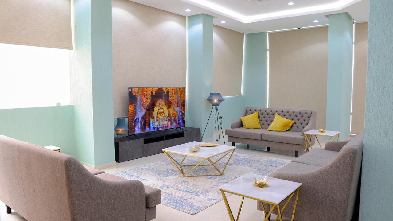 BHomed Furnished Apartments Kuwait City Exteriör bild